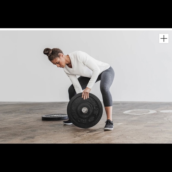 NOBULL WOMEN V-NECK LONG SLEEVE WAFFLE SWEATSHIRT - Picture 1 of 4